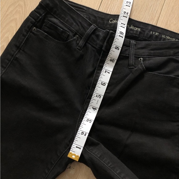 Calvin Klein Cropped Ultimate Skinny Jeans in Black Size 8 - Picture 7 of 13